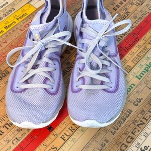 Nike Women's Lavender and White Athletic Shoes